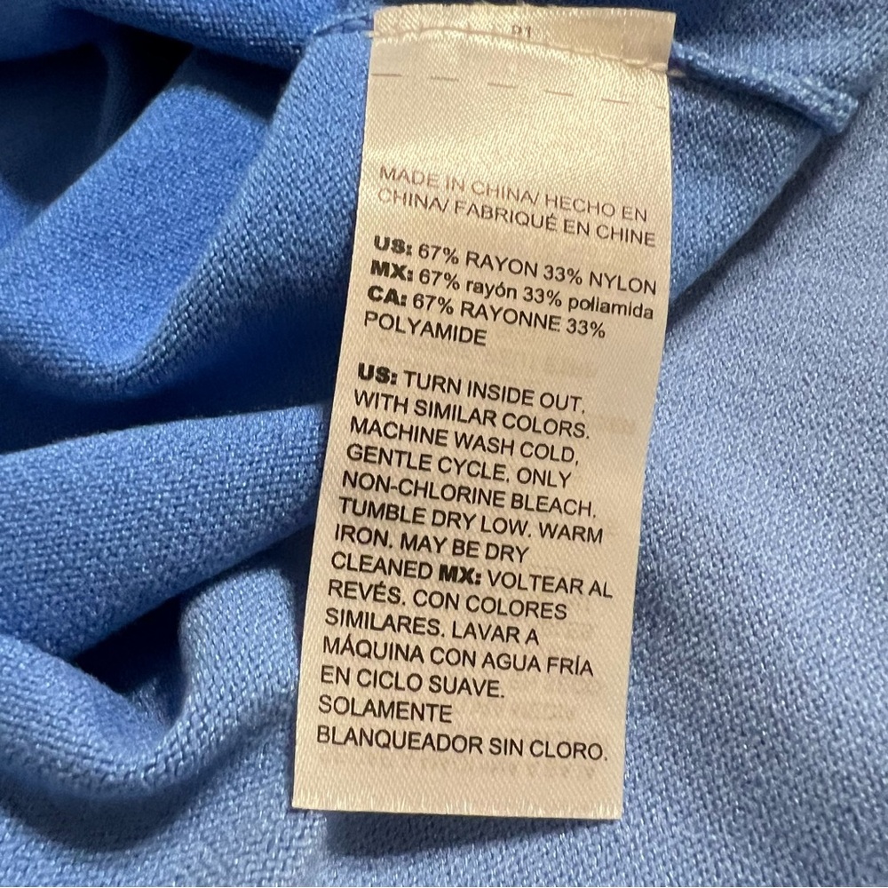 Chico's Dip Dye V-neck Pullover Lightweight Sweater Gradient Blue Long Sleeve - Picture 6 of 8